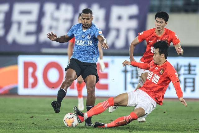 世界排名：哈顿T3升到23 石坂友宏日巡首胜412位